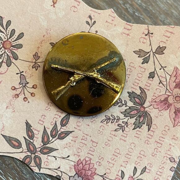 Other - Vintage Brass Guns Lapel Pin Brooch